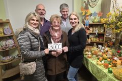 260220_Spendenuebergabe-Editha-Disisi-Christmas-Charity-Latin-Party-scaled