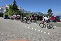 1.-Wahl-Fotos-vor-Versorgungsstation-20250621_101036