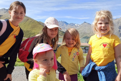 Kinder-auf-der-Alpe-IMG_20250903_105429