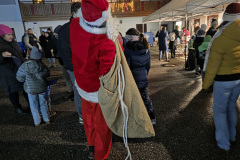 Nikolaus-mit-Geschenksack