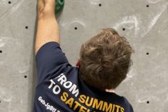 260120_Spendenklettern-Kletterer-in-Aktion-scaled